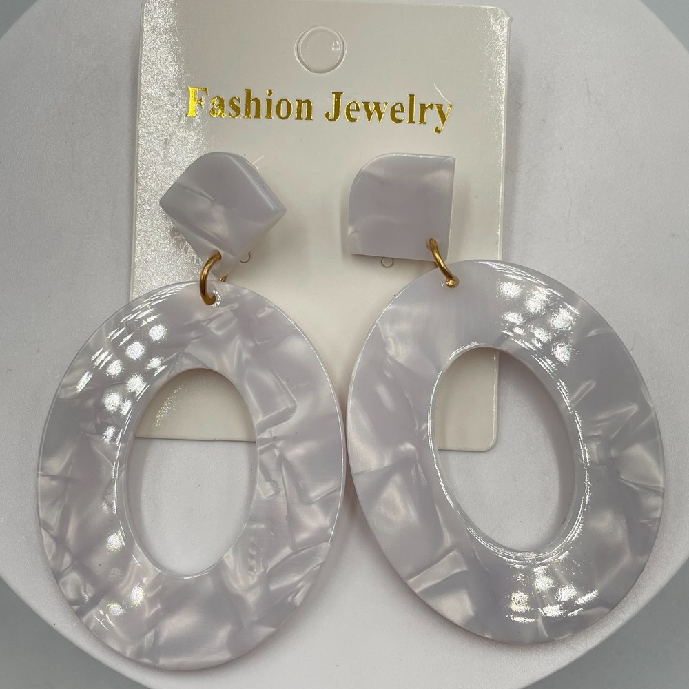 VTG Retro White Marble Acrylic Oval Drop Earrings Chunky Geometric Hoop Style